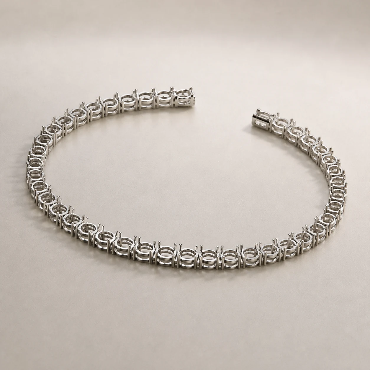 Precision-engineered four-prong mounting